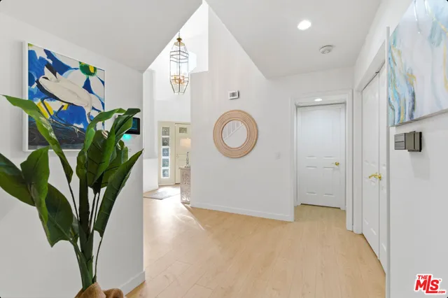 $999,999 | 28360 Easton Lane, Santa Clarita, CA 91350