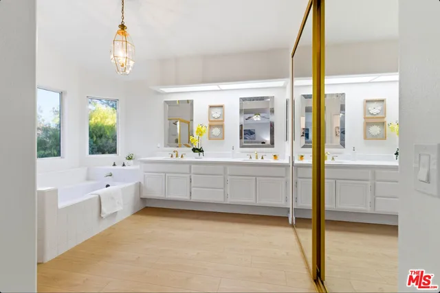 $999,999 | 28360 Easton Lane, Santa Clarita, CA 91350