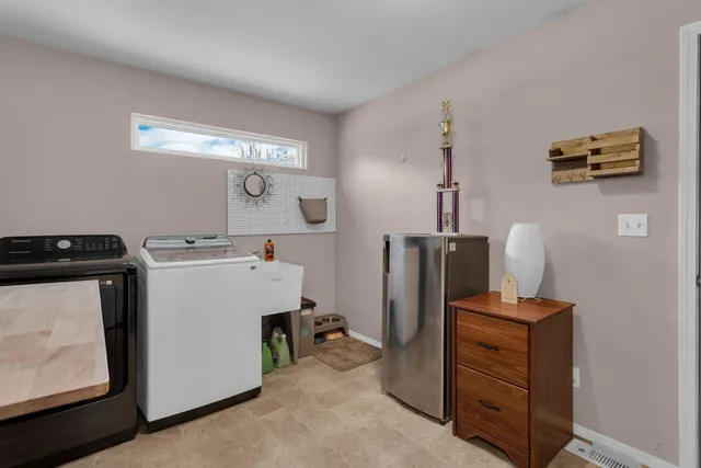 $259,900 | 232 Greenvalley Court, Jerome, MI 49249