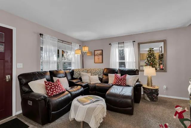 $259,900 | 232 Greenvalley Court, Jerome, MI 49249