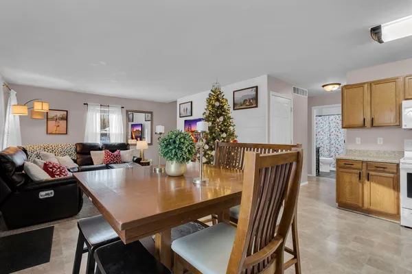 $259,900 | 232 Greenvalley Court, Jerome, MI 49249