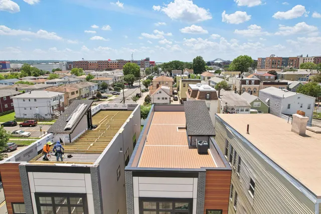 a picture of city view