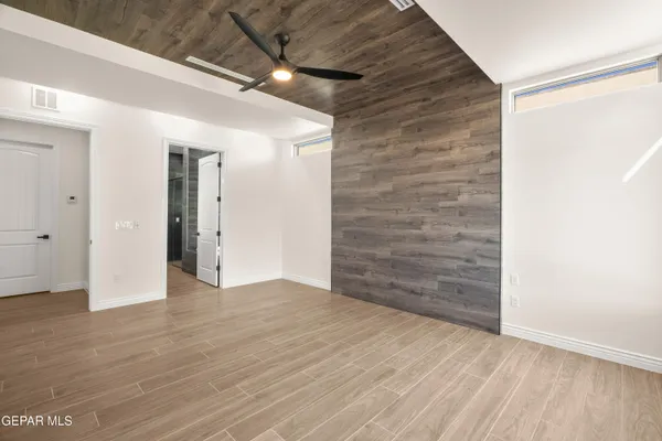 $949,999 | 5646 River Run Street, El Paso, TX 79932