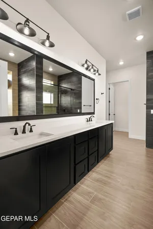 $949,999 | 5646 River Run Street, El Paso, TX 79932