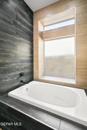 $949,999 | 5646 River Run Street, El Paso, TX 79932