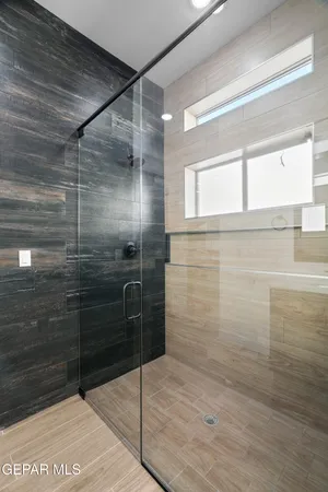 $949,999 | 5646 River Run Street, El Paso, TX 79932