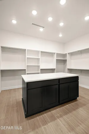 $949,999 | 5646 River Run Street, El Paso, TX 79932