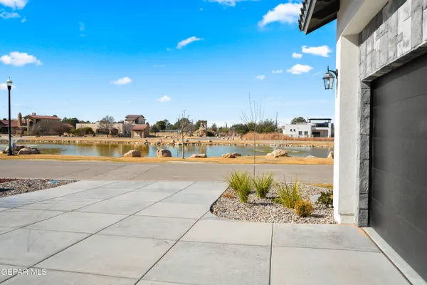 $949,999 | 5646 River Run Street, El Paso, TX 79932