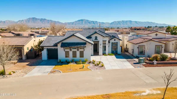 $949,999 | 5646 River Run Street, El Paso, TX 79932