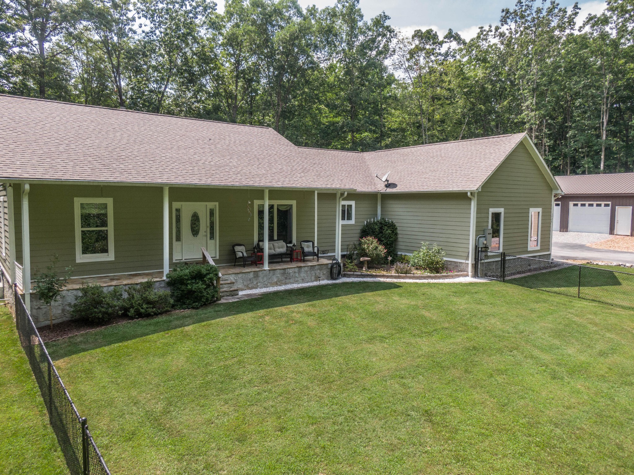 1724 Huckleberry Road Monterey, TN 38574 - Photo 2 of 40 Gallery Image 2