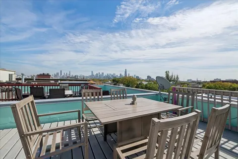 a picture of a bench in a cabinet