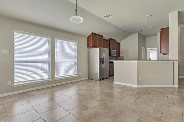 $2,200 | 3303 Woodchuck Road, Montgomery, TX 77356
