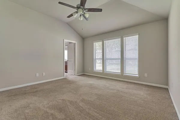 $2,200 | 3303 Woodchuck Road, Montgomery, TX 77356