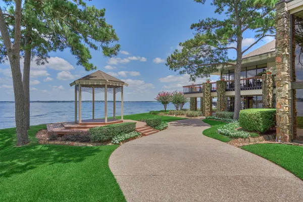 $2,200 | 3303 Woodchuck Road, Montgomery, TX 77356