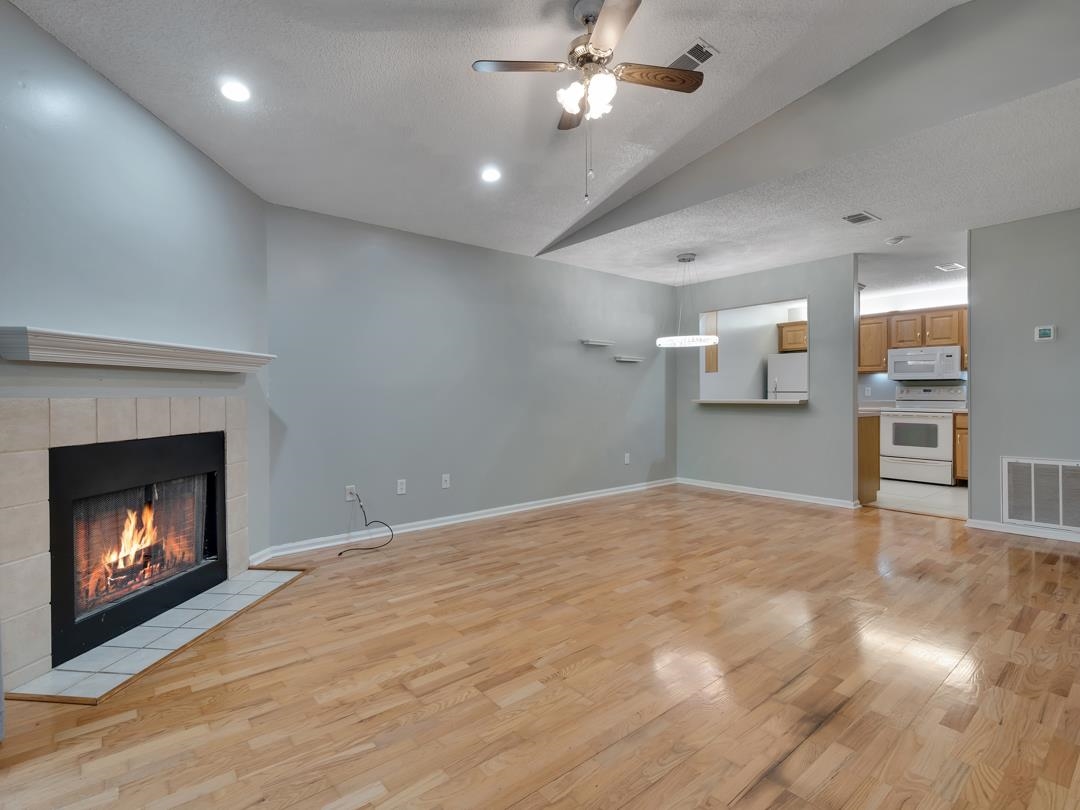 1571 Stone Road, Unit 4C Tallahassee, FL 32303 - Photo 15 of 23