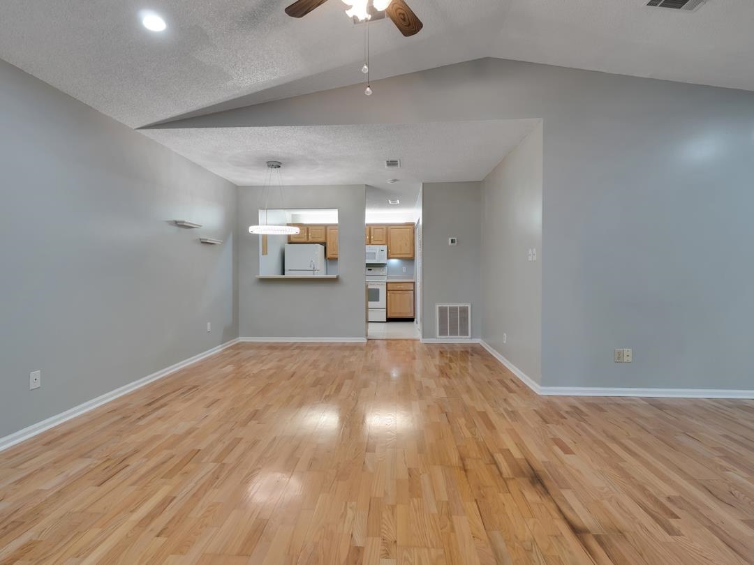 1571 Stone Road, Unit 4C Tallahassee, FL 32303 - Photo 16 of 23