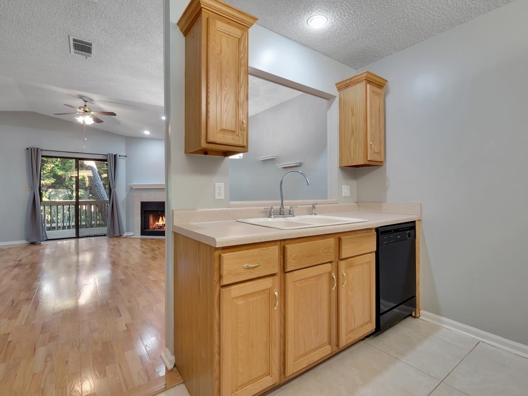 1571 Stone Road, Unit 4C Tallahassee, FL 32303 - Photo 19 of 23