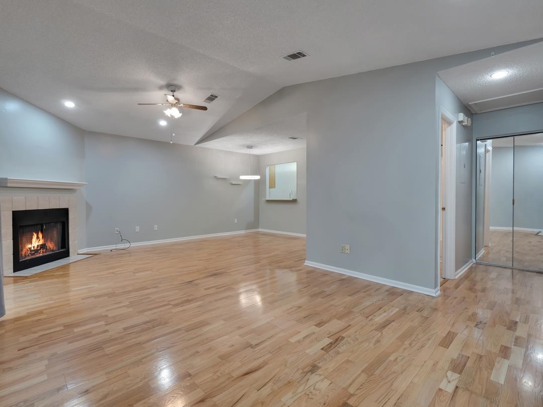 1571 Stone Road, Unit 4C Tallahassee, FL 32303 - Photo 2 of 23