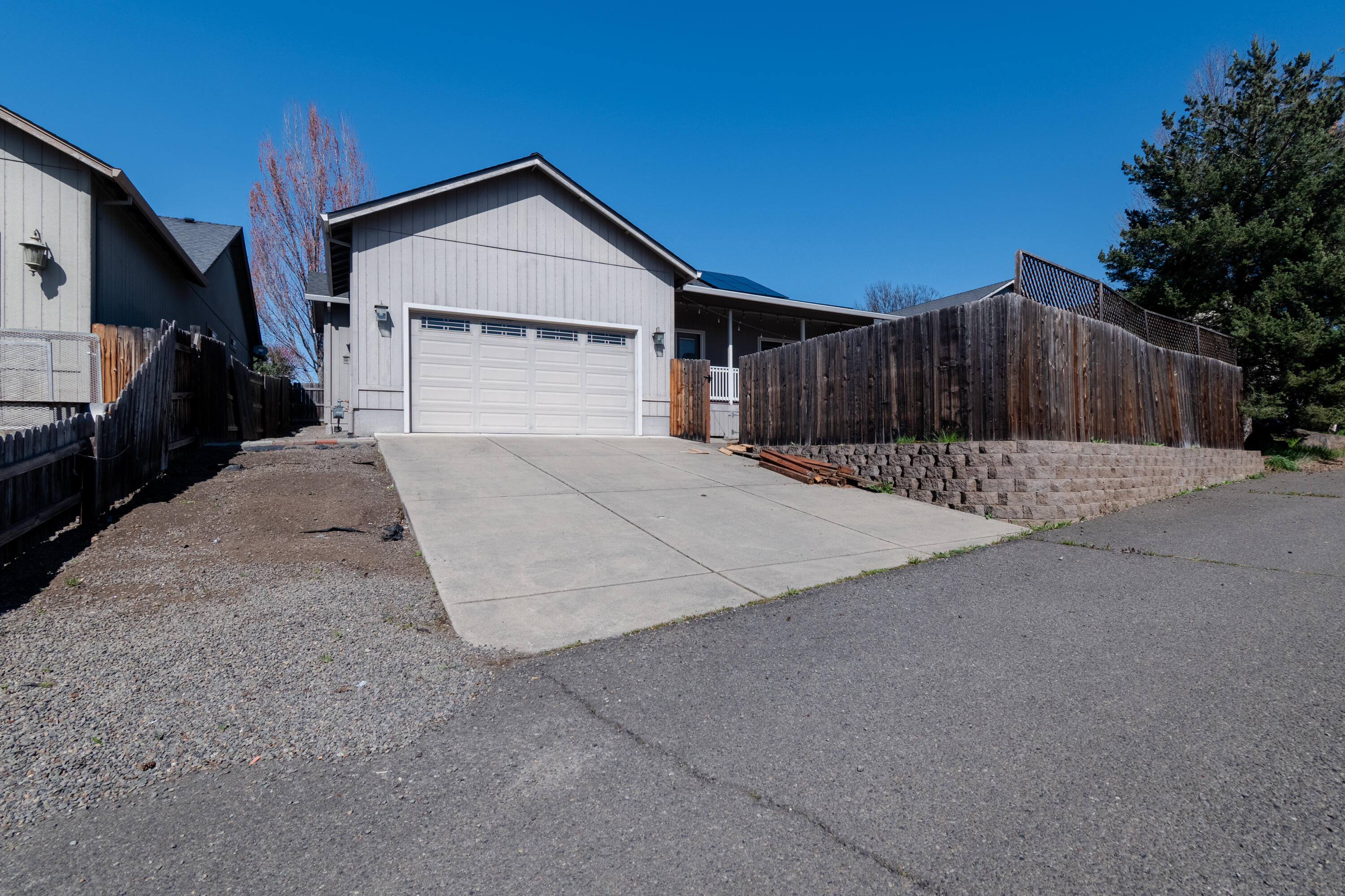584 Barton Road Eagle Point, OR 97524 - Photo 28 of 30 01-28