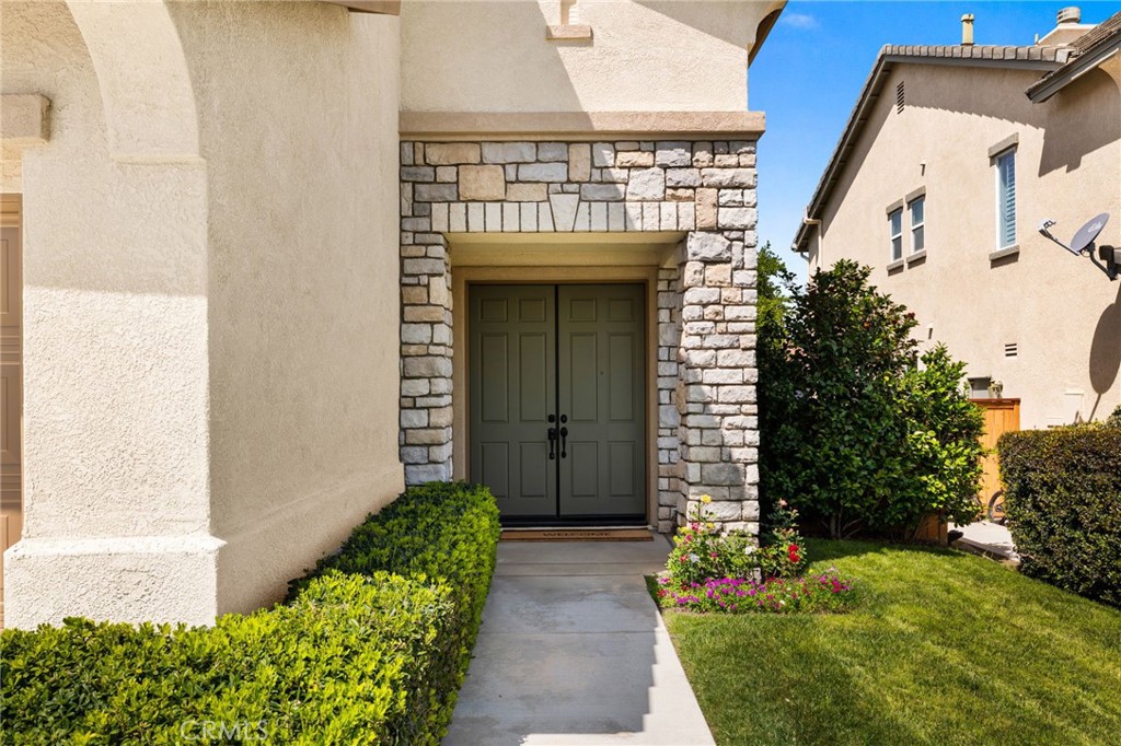 8561 Lodgepole Lane Riverside, CA 92508 - Photo 7 of 52