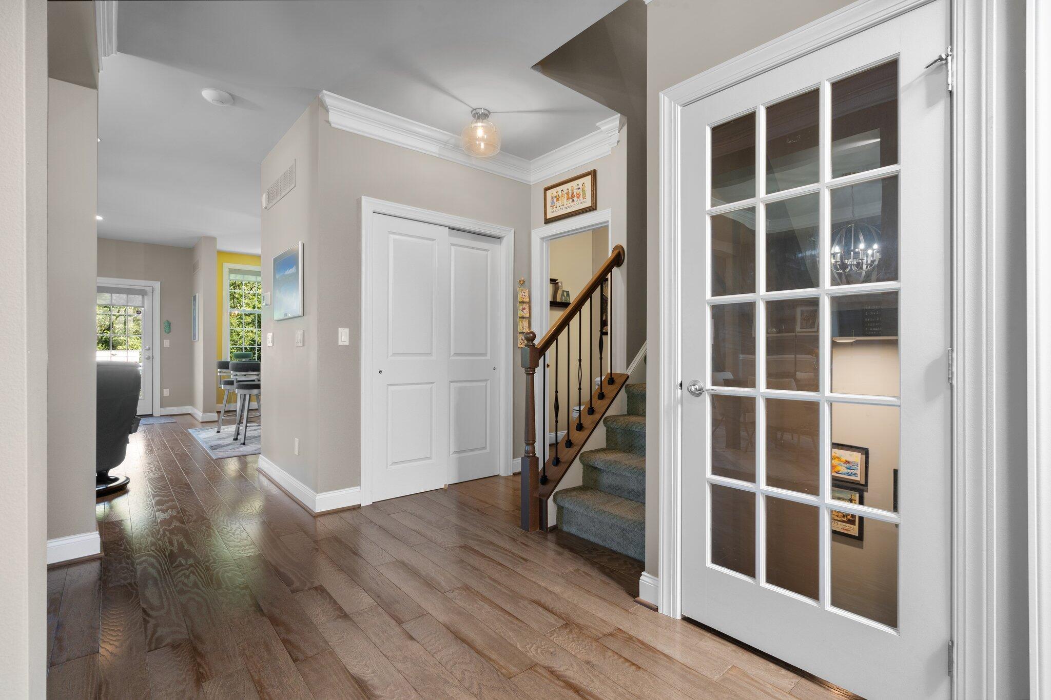 42844 Cardinal Way Novi, MI 48375 - Photo 23 of 66 Foyer