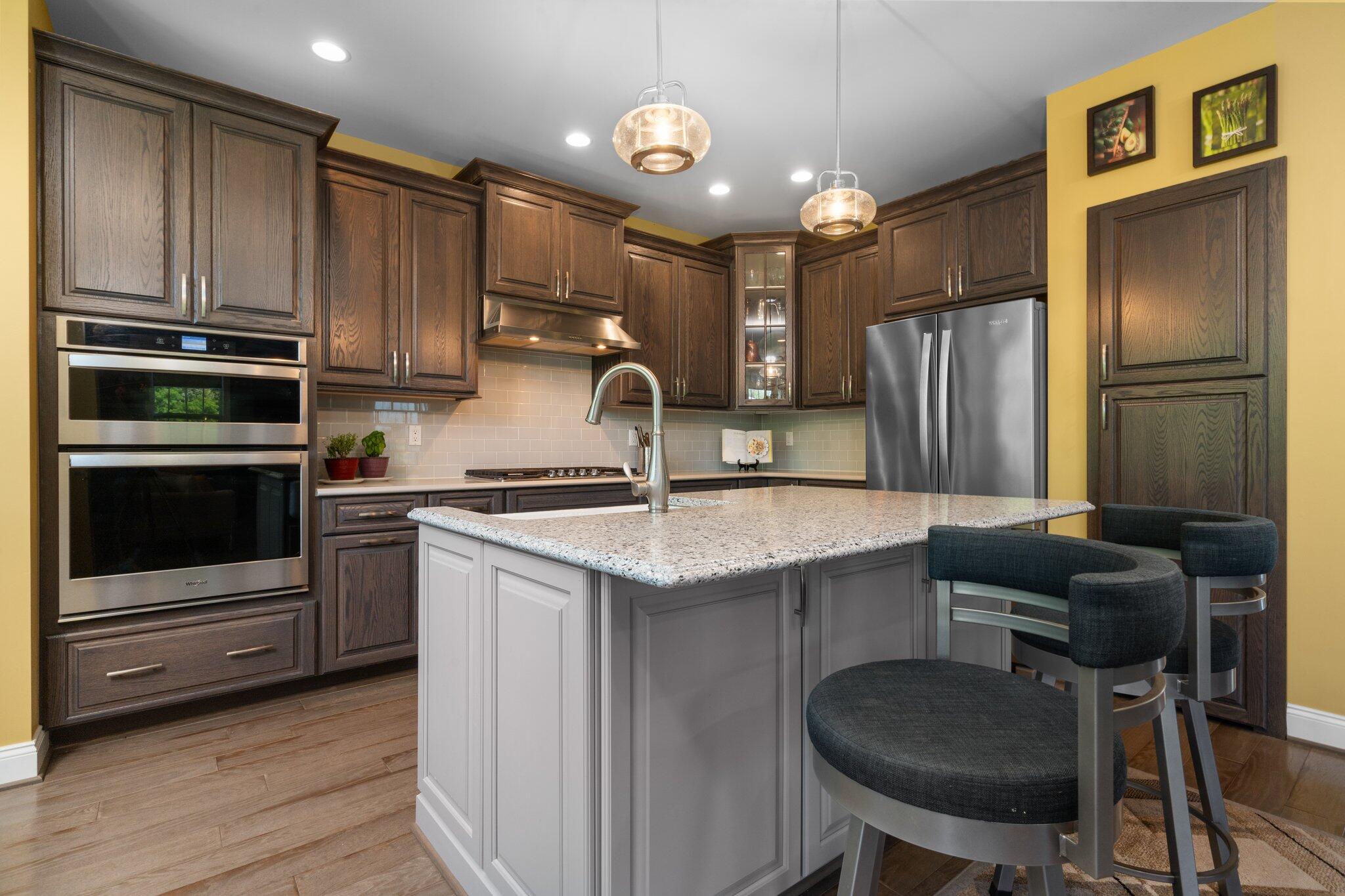 42844 Cardinal Way Novi, MI 48375 - Photo 3 of 66 Kitchen