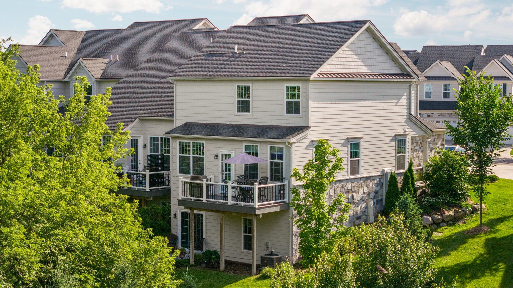 42844 Cardinal Way Novi, MI 48375 - Photo 55 of 66 Rear Exterior