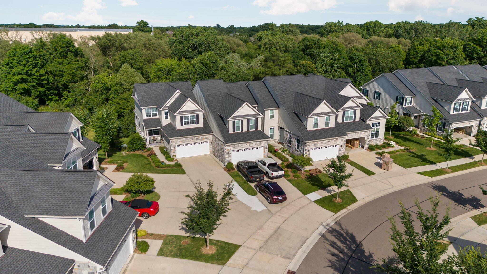 42844 Cardinal Way Novi, MI 48375 - Photo 59 of 66 Drone View