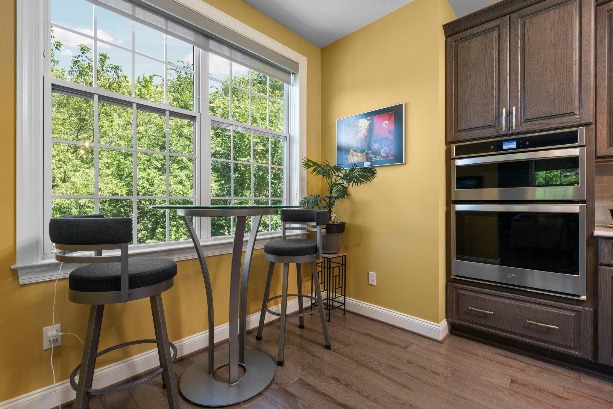 42844 Cardinal Way Novi, MI 48375 - Photo 7 of 66 Breeakfast Nook