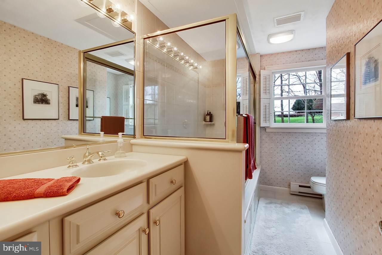 23 South Cherry Street Spring Grove, PA 17362 - Photo 17 of 36 Gallery Image 17