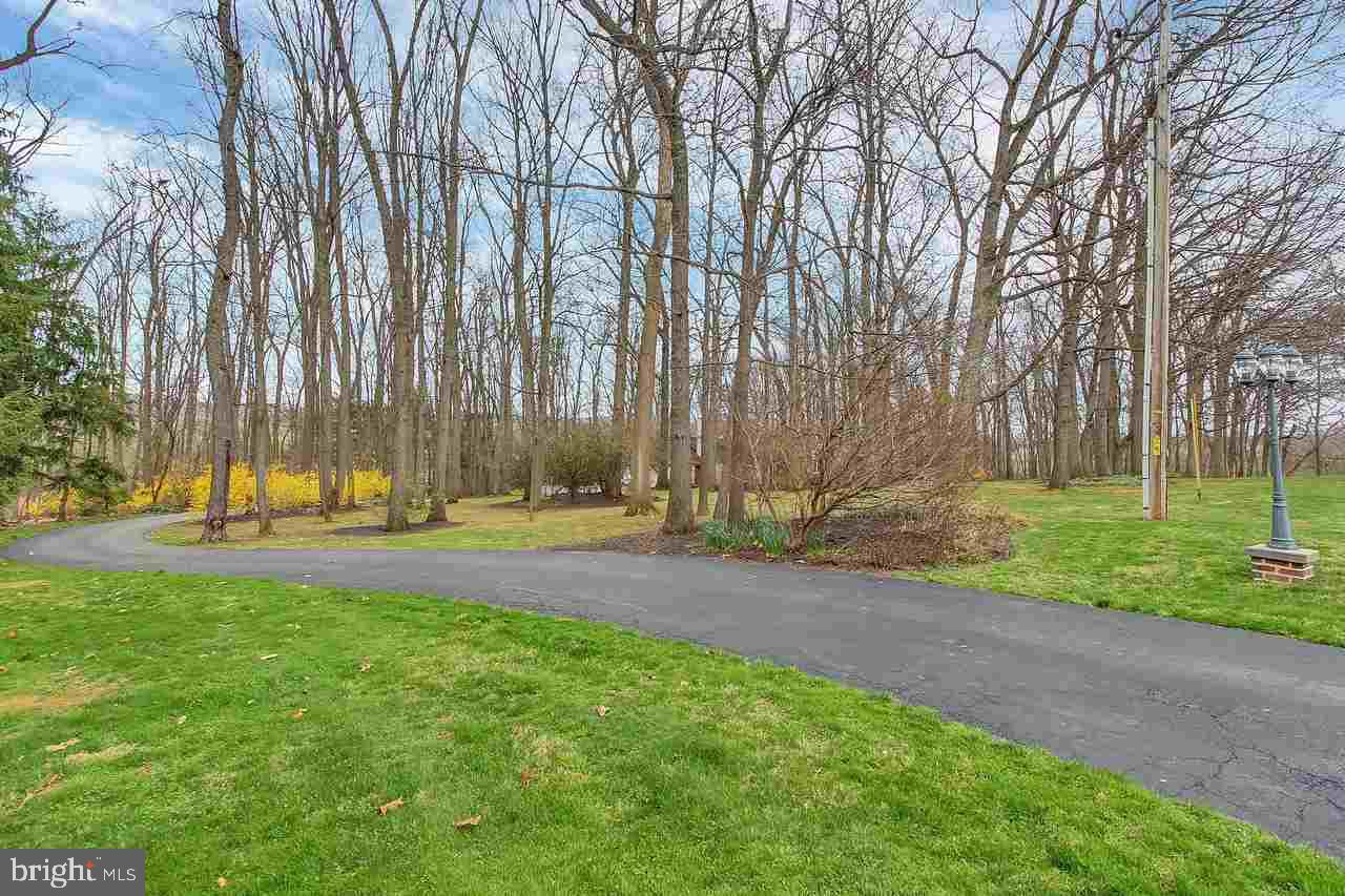 23 South Cherry Street Spring Grove, PA 17362 - Photo 27 of 36 Gallery Image 27