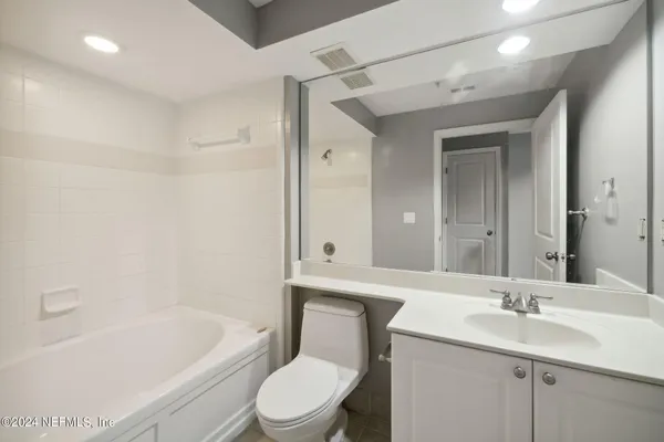 $2,950 | 400 East Bay Street, Unit 408, Jacksonville, FL 32202