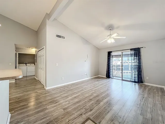 $1,600 | 185 North Pearl Lake Causeway, Unit 210, Altamonte Springs, FL 32714