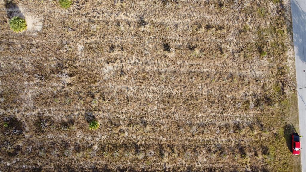 60 F Street West Frostproof, FL 33843 - Photo 7 of 8 a close up of a wall