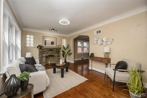 $190,000 | 5828 Pamplin Avenue, St. Louis, MO 63147