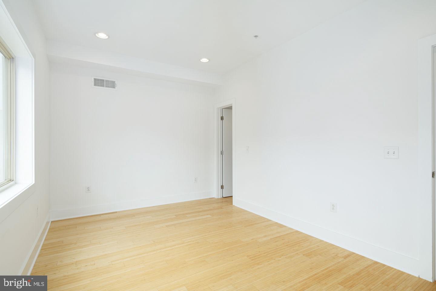 1119 North Howard Street Philadelphia, PA 19123 - Photo 22 of 29