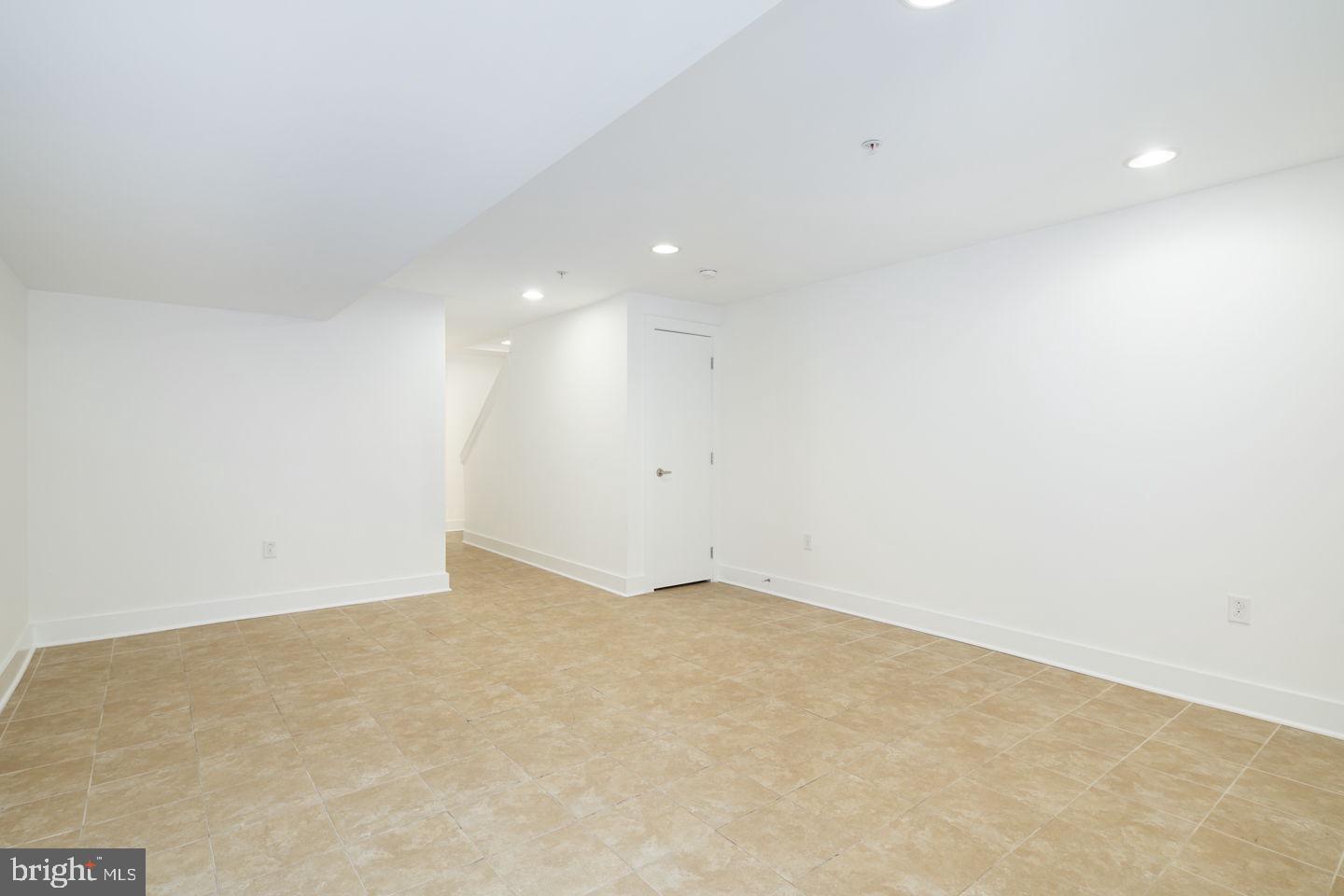 1119 North Howard Street Philadelphia, PA 19123 - Photo 24 of 29