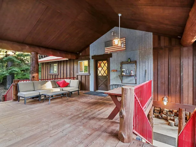 $849,000 | 605 West Mountain Road, Cascade, ID 83611