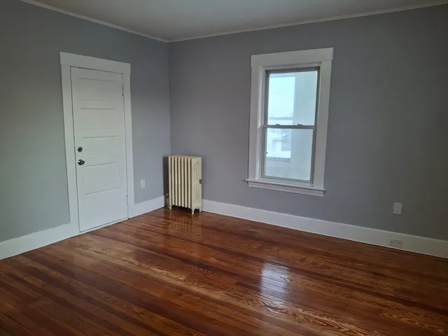 $2,500 | 14-18 Florence Street, Unit 2, Leominster, MA 01453