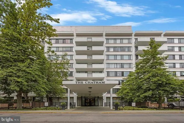 $2,575 | 4501 Arlington Boulevard, Unit 718, Arlington, VA 22203