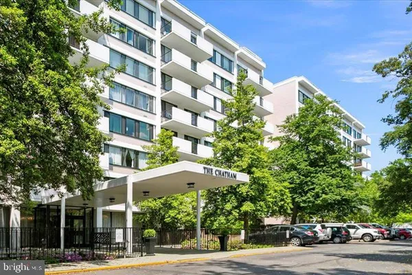 $2,575 | 4501 Arlington Boulevard, Unit 718, Arlington, VA 22203