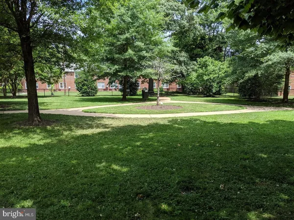 $2,575 | 4501 Arlington Boulevard, Unit 718, Arlington, VA 22203