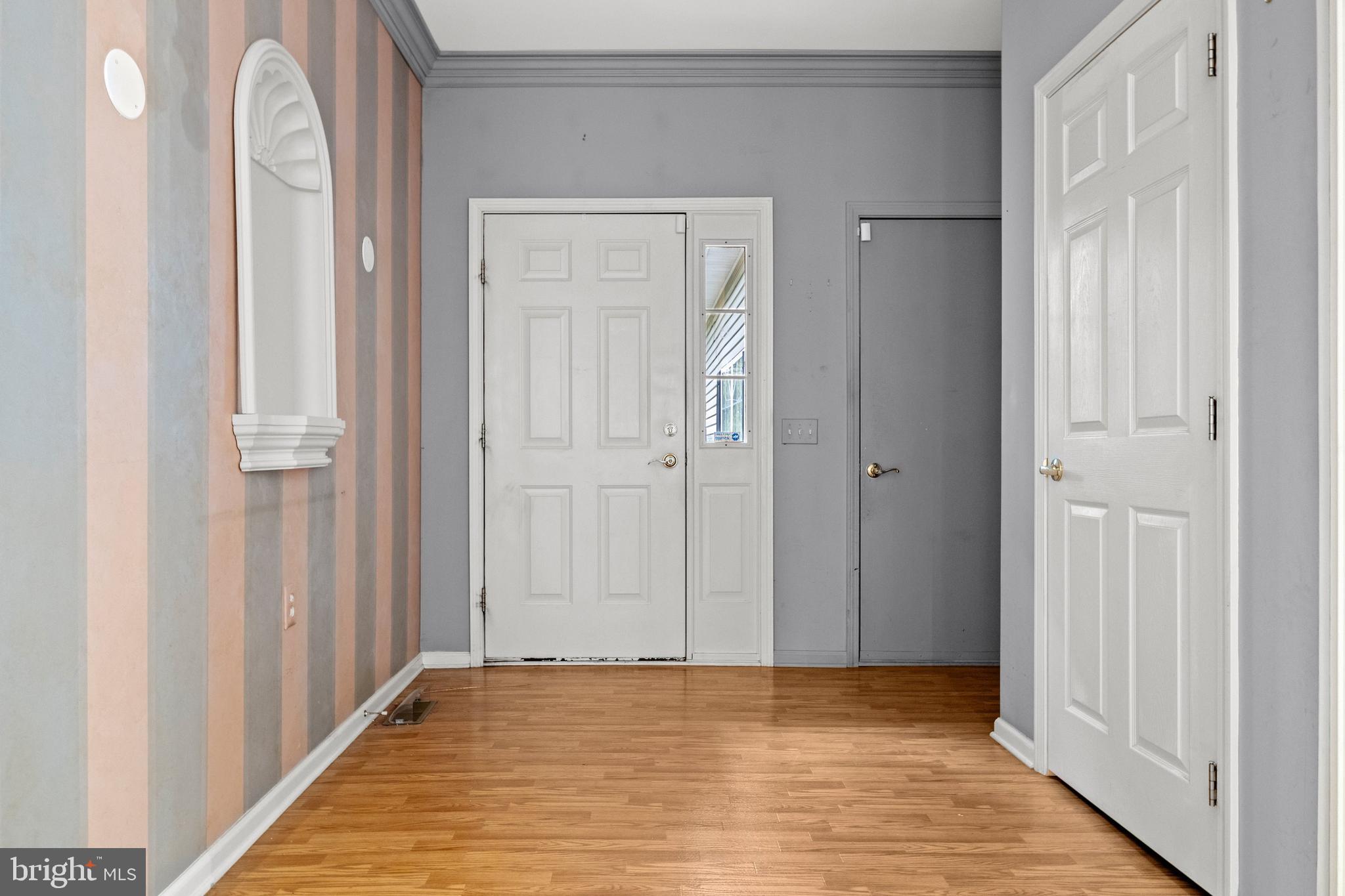 4 Tara Lane Delran, NJ 08075 - Photo 2 of 36 a view of entryway with wooden floor