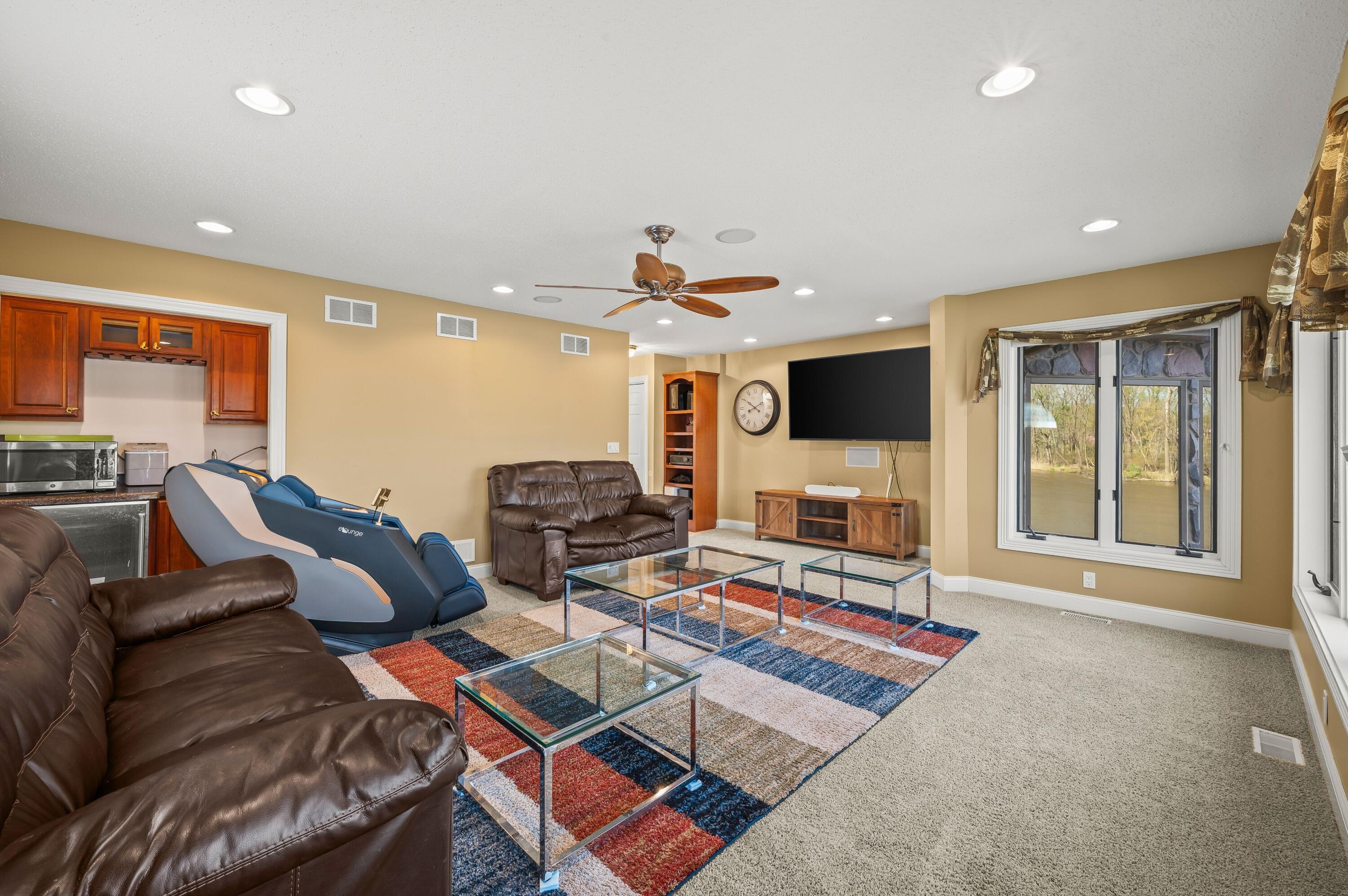 2349 Riverside Pointe Drive St. Joseph, MI 49085 - Photo 36 of 74 39DSC_7633