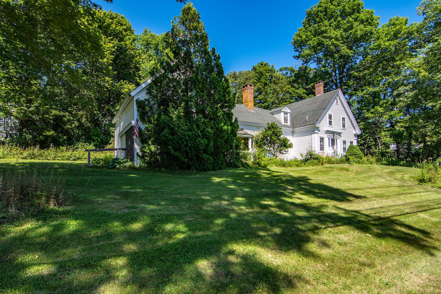585-587 Reach Road Sargentville, ME 04673 - Photo 23 of 27 585 Reach Road Sargentville ME-large-020