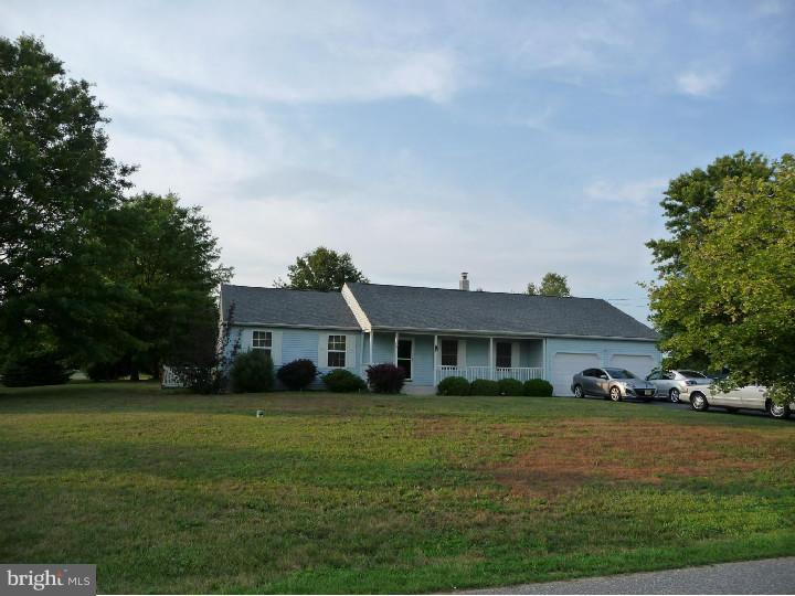 11 Viereck Road Woolwich Township, NJ 08085 - Photo 1 of 24 Exterior Front