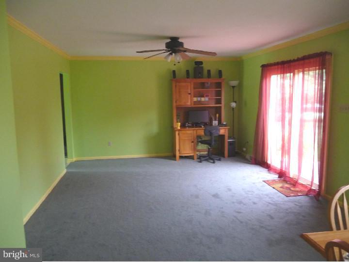 11 Viereck Road Woolwich Township, NJ 08085 - Photo 8 of 24 Family Room