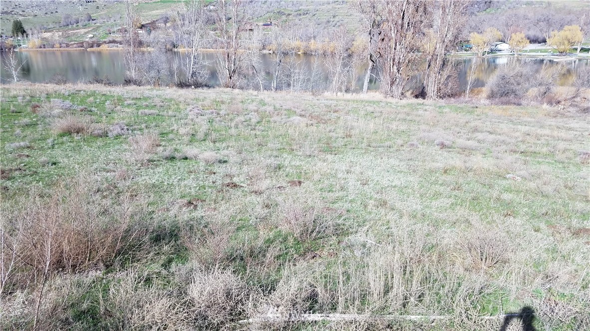 95 Shoemaker Road Manson, WA 98831 - Photo 5 of 7 Gallery Image 5