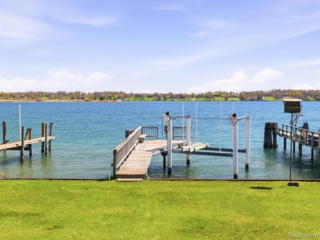 1265 River Road St. Clair, MI 48079 - Photo 4 of 48
