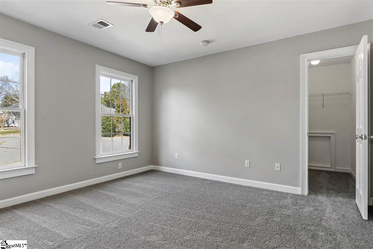 609 Abbey Road Easley, SC 29642 - Photo 17 of 36 Gallery Image 17